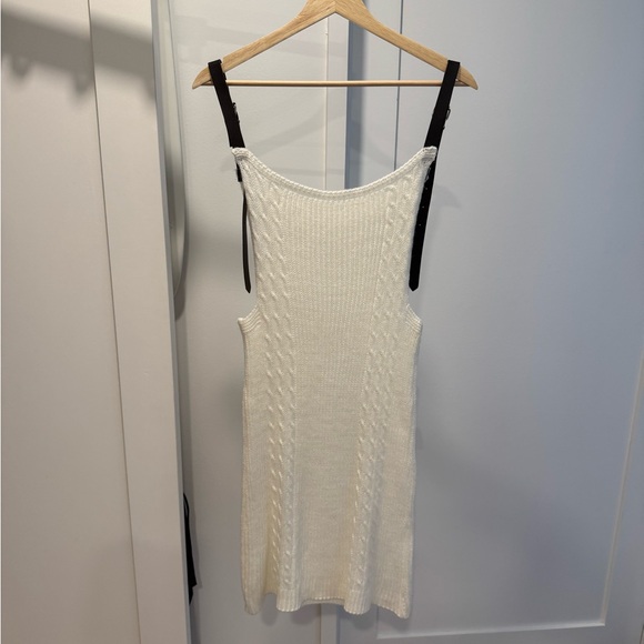 Hand knit dress with belt straps. Western vibes! - Picture 2 of 2